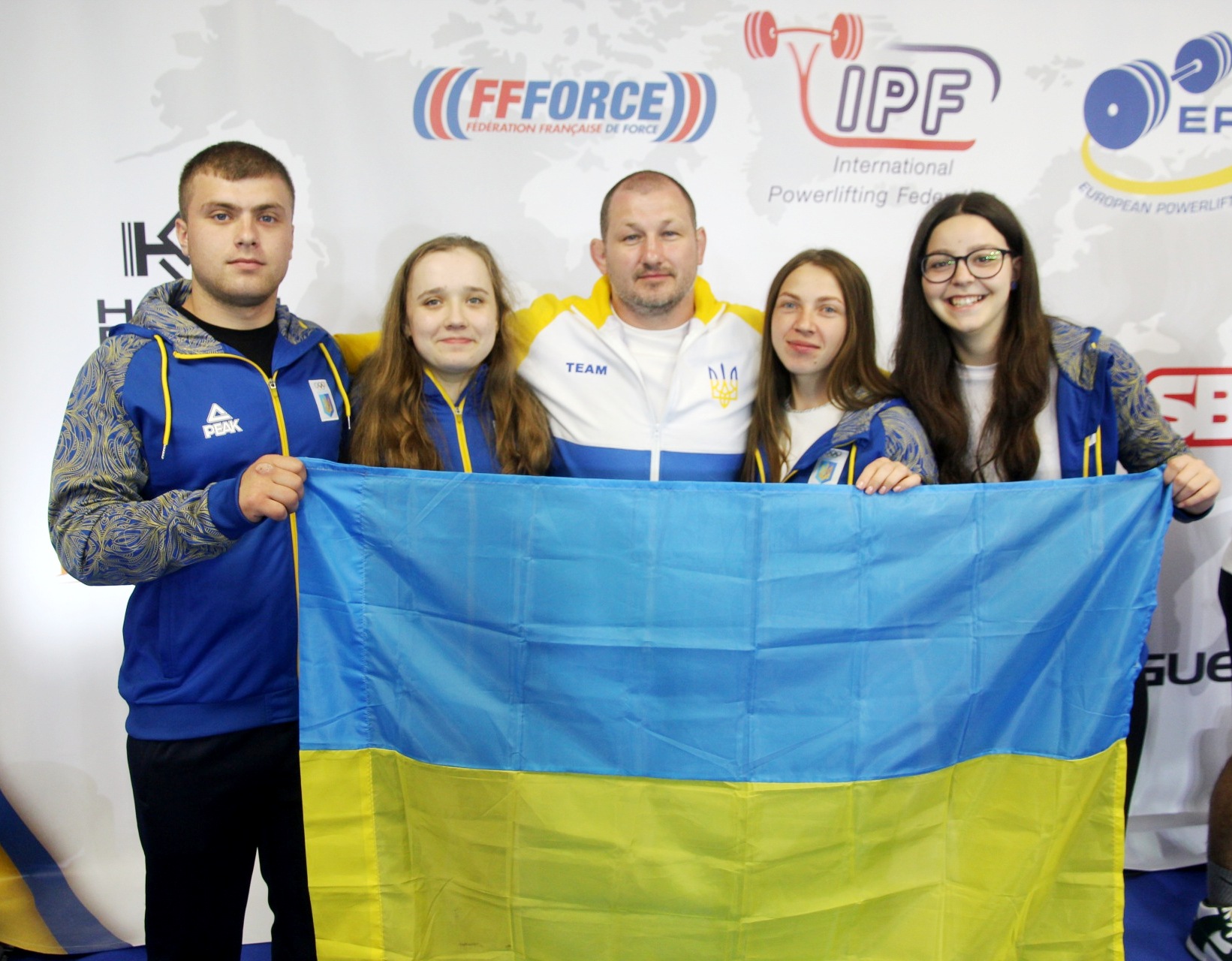 Студенти ТНПУ зі своїм викладачем на Чемпіонаті Європи